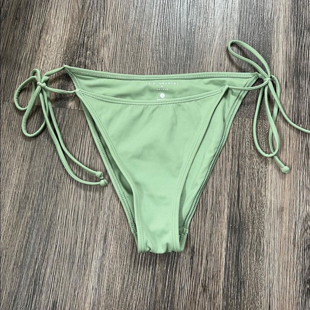 New condition bikini bottoms